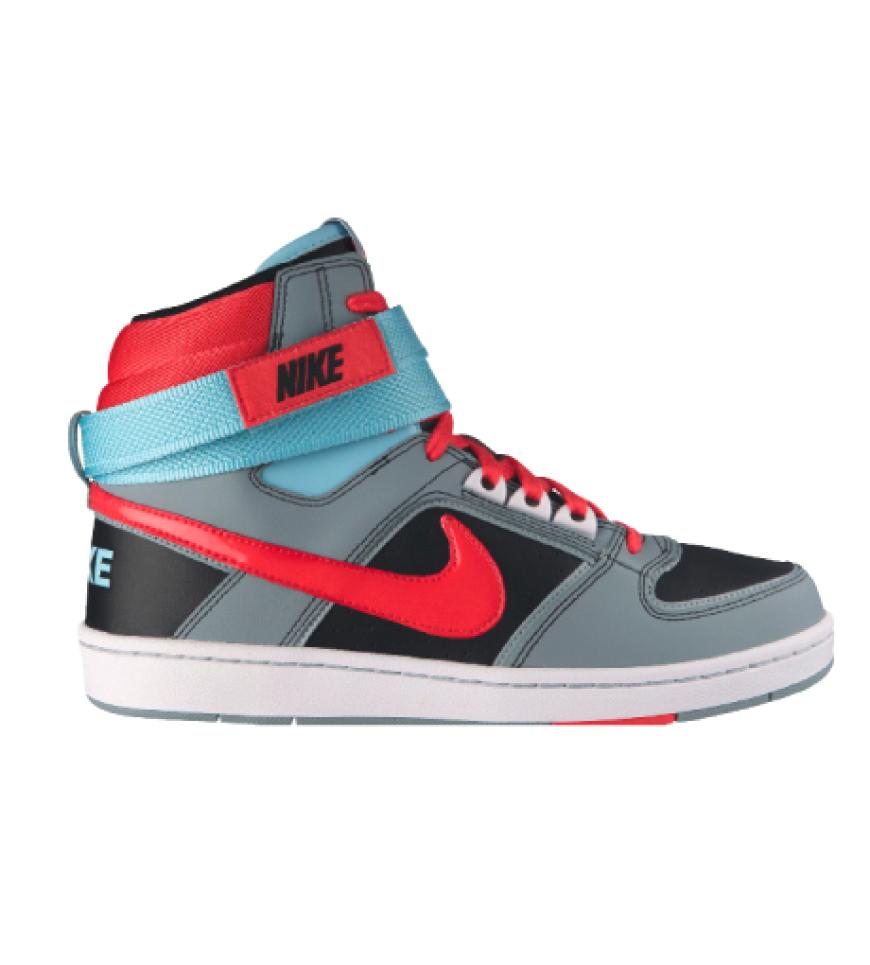 Nike, ca. 90 Euro
