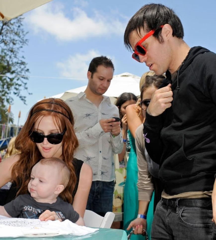 Wie süß: Ashlee Simpson, Pete Wentz und Baby Bronx Mowgli genießen den Familienausflug