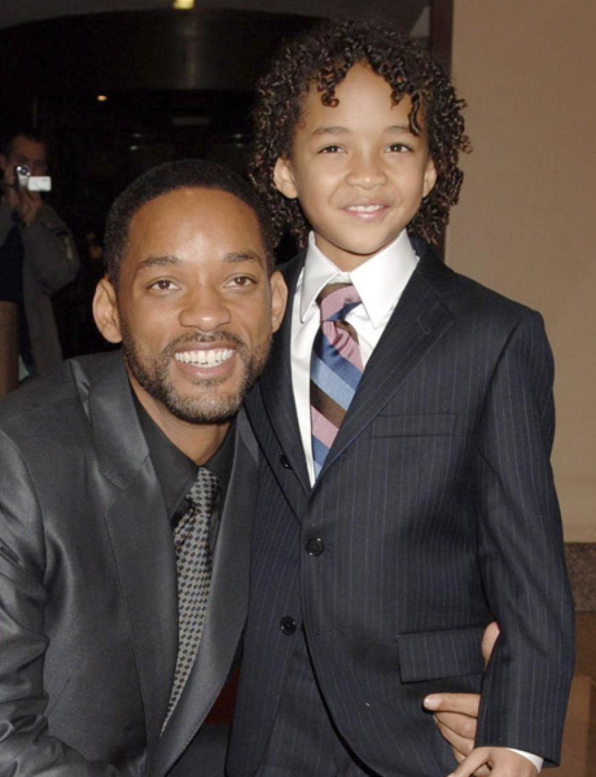 Will Smith mit seinem Sohn Jaden. Damals war der Kleine noch neu Jahre alt und spielte seine erste große Filmrolle neben seinem Vater in