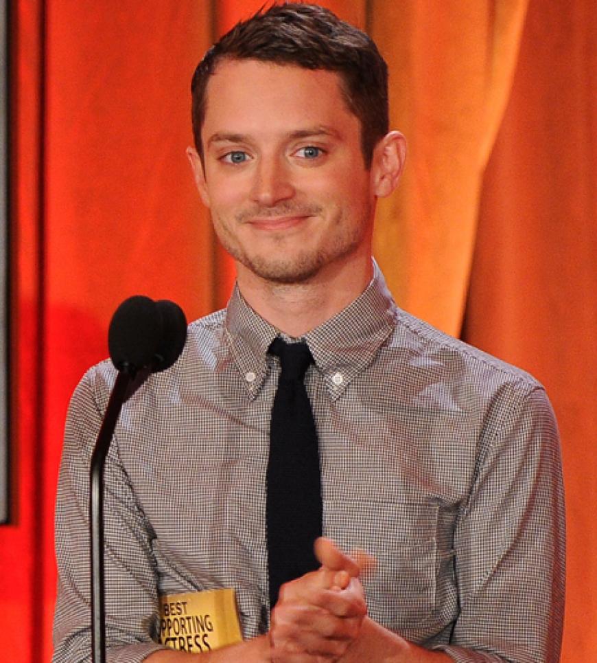 Elijah Wood spricht die Laudatio auf Schauspiel-Kollegin Busy Philipps