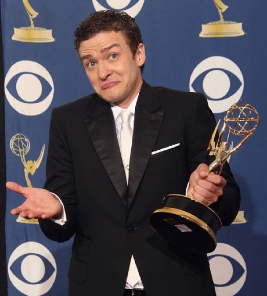 Justin Timberlake wurde für seinen Gastauftritt in einer Comedy-Serie ausgezeichnet und zeigte auch auf den anwesenden Fotografen sein komödiantisches Talent
