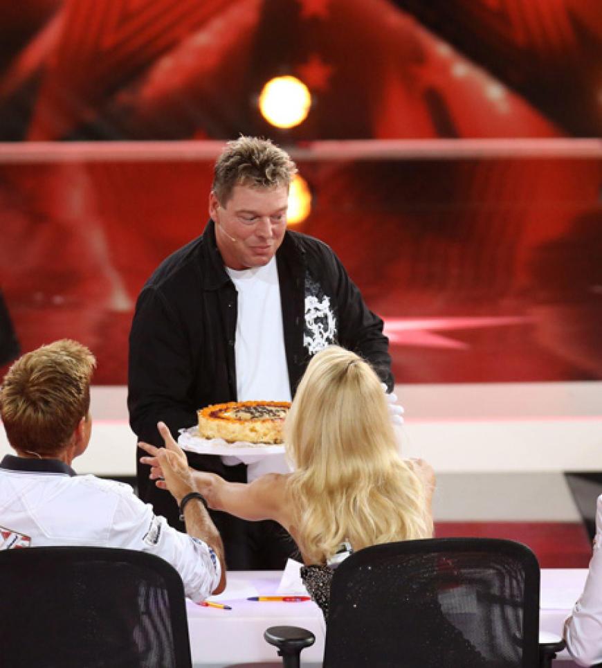 Powerdancer Rene Weiss, 42, will die Jury mit einem Kuchen bestechen