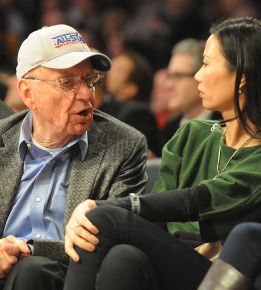 Medien-Mogul Rupert Murdoch kam mit seiner Frau Wendy Deng