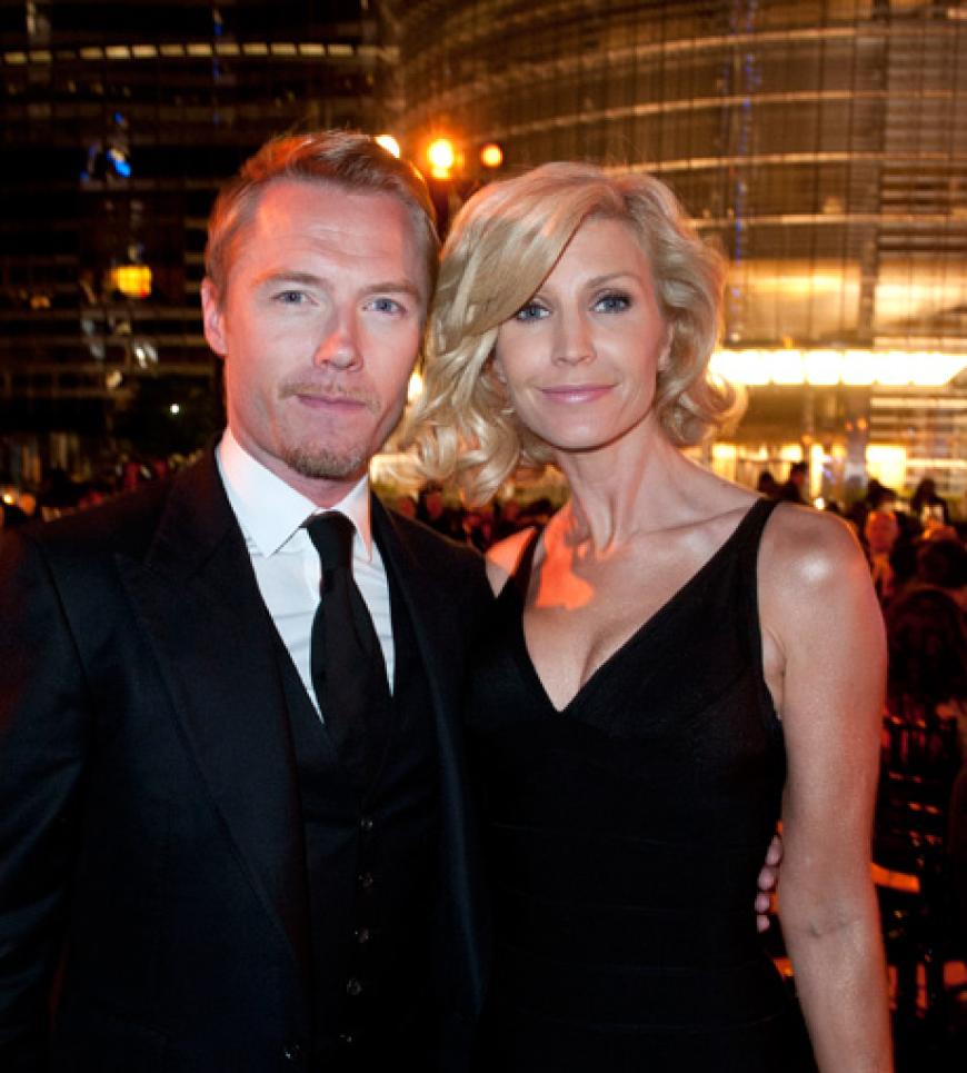 Aus nach 14 Ehe-Jahren: Boyzone-Sänger Ronan Keating und seine Ehefrau Yvonne haben ihre Beziehung im April für gescheitert erklärt. Grund für die Trennung war, dass Ronan seine Frau im Sommer 2009 während einer Boyzone-Tour mit einer Tänzerin betrogen hatte