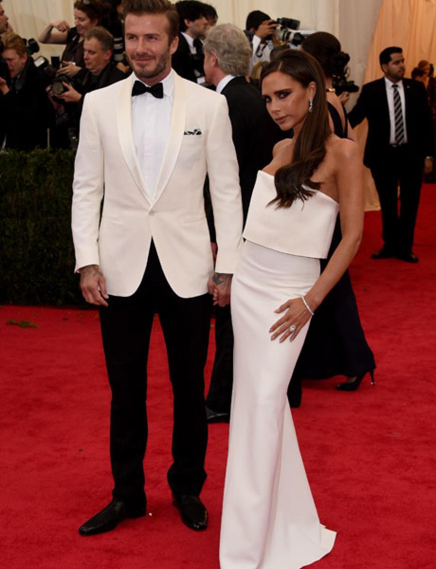 Was für ein Promi-Auflauf! Bei der glamourösen MET-Gala in New York (5. Mai 2014), gaben sie Stars wie David und Victoria Beckham die Klinke in die Hand. OK! hat die heißesten Promi-Paare des Abends aufgespürt