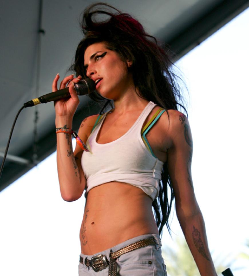 Verwirrte Auftritte, Patzer, Buhrufe der Fans: Amy Winehouse machte in der letzten Zeit eher mit Negativschlagzeilen von sich reden. Mit ihrem Hit