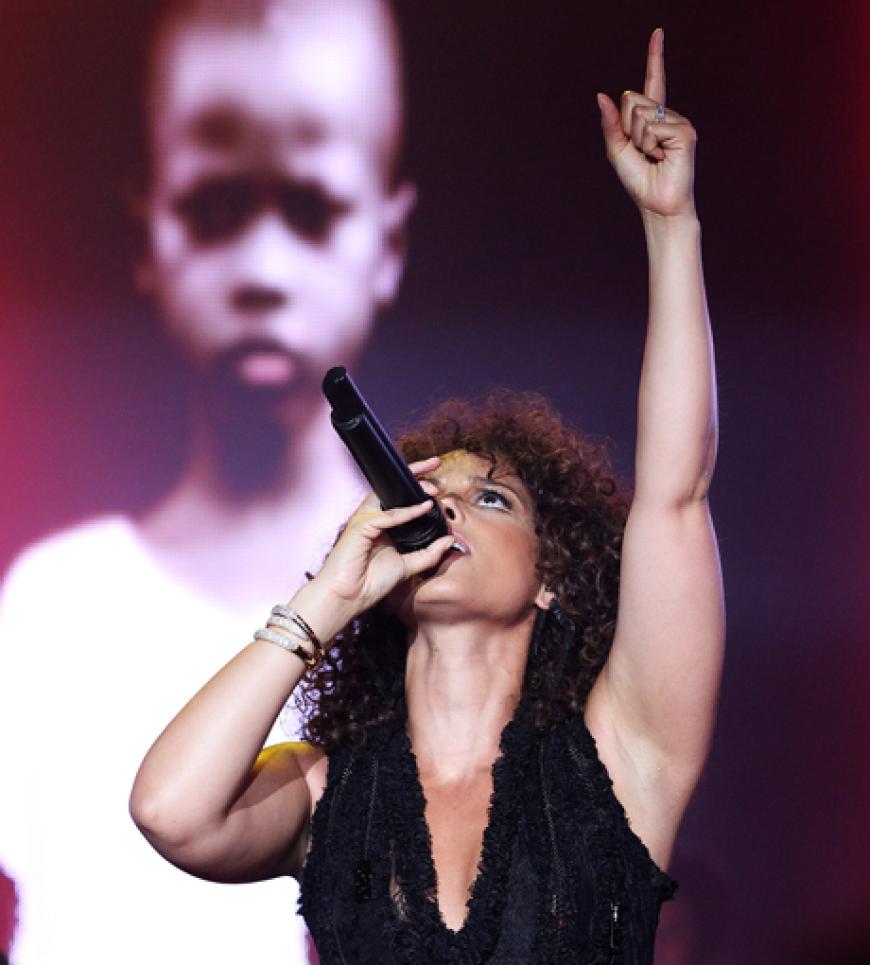 Angesichts des ernsten Anlasses der veranstaltung, war auch Alicias Performance sehr emotional