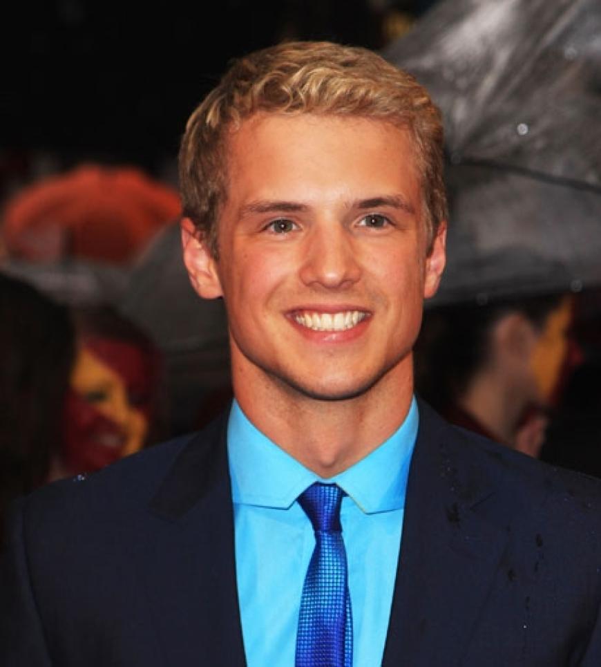 Freddie Stroma spielt Cormac McLaggen