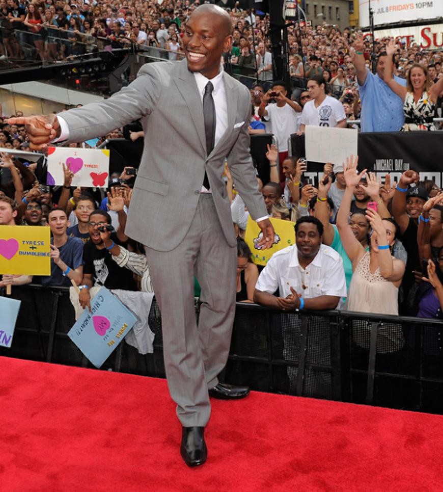 Tyrese Gibson genießt das bad in der Menge
