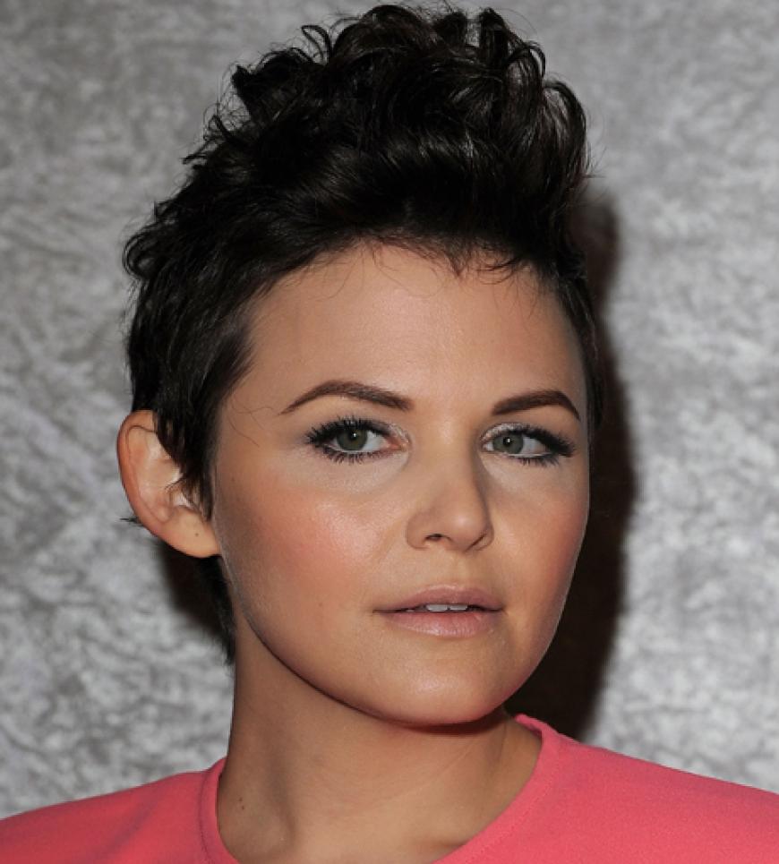 Ginnifer Goodwin mit leichten Locken