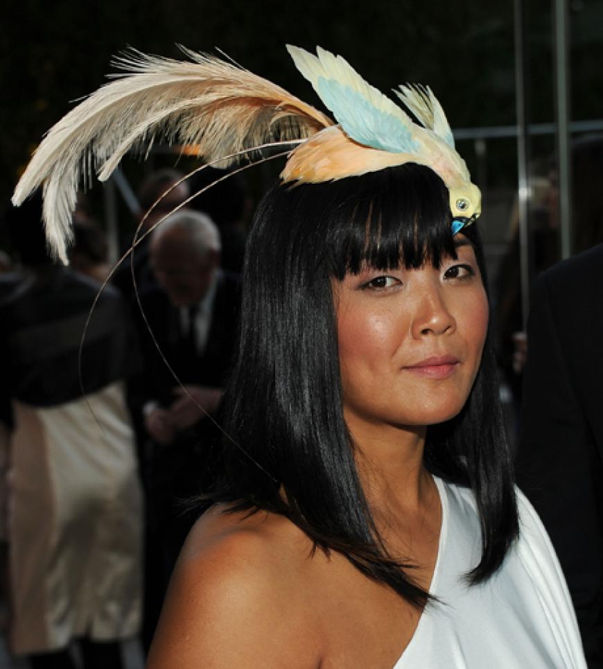 Hutdesignerin Eugenia Kim gratulierte ihren Designerkollegen