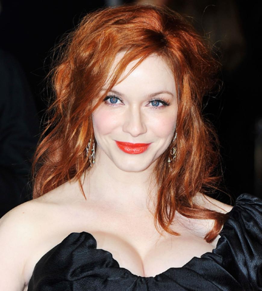 Rothaarigen Frauen sagt man nach, sie seien besonders sinnlich und leidenschaftlich. Ist es Christina Hendricks aus? Sie ist eigentlich eine Blondine, aber die roten Haare sind ihr Markenzeichen!