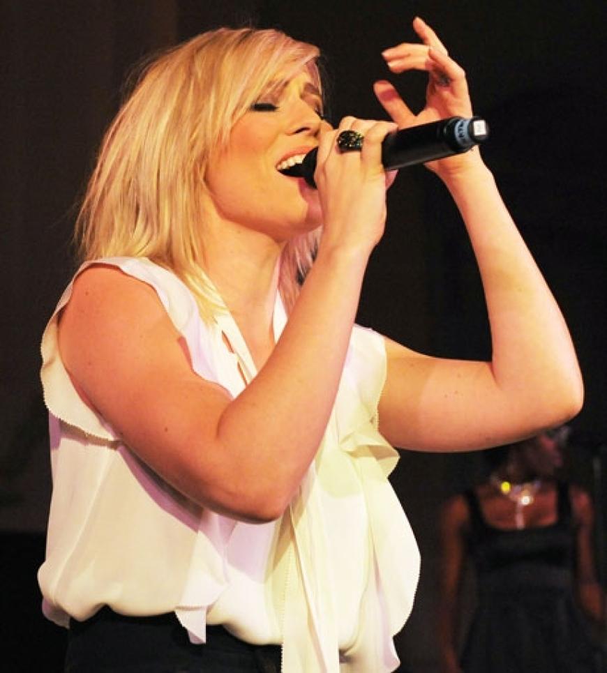 Die hübsche Sängerin Natasha Bedingfield