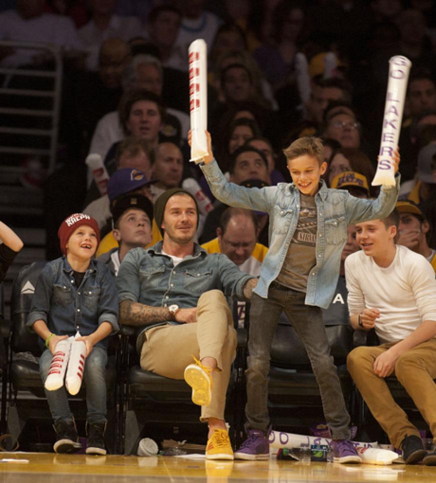 Männertag: David Beckham und seine drei Söhne Cruz, Romeo und Brooklyn schauen sich ein Spiel ihrer Lieblingsmannschaft, der LA Lakers, an