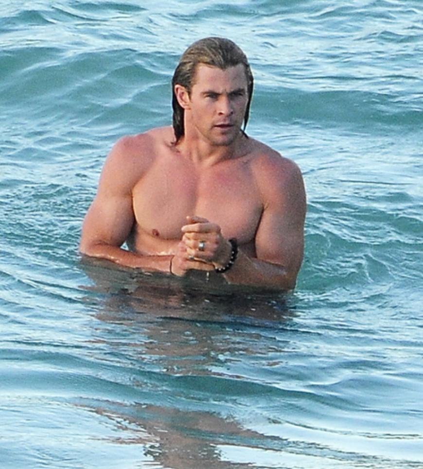 Chris Hemsworth genießt die Auszeit vom stressigen Schauspielerleben auf der Promi-Insel St. Barth