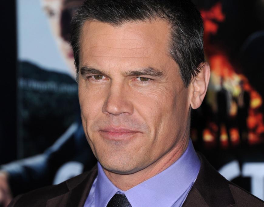 Schauspieler Josh Brolin ist ihm im Film als Polizist