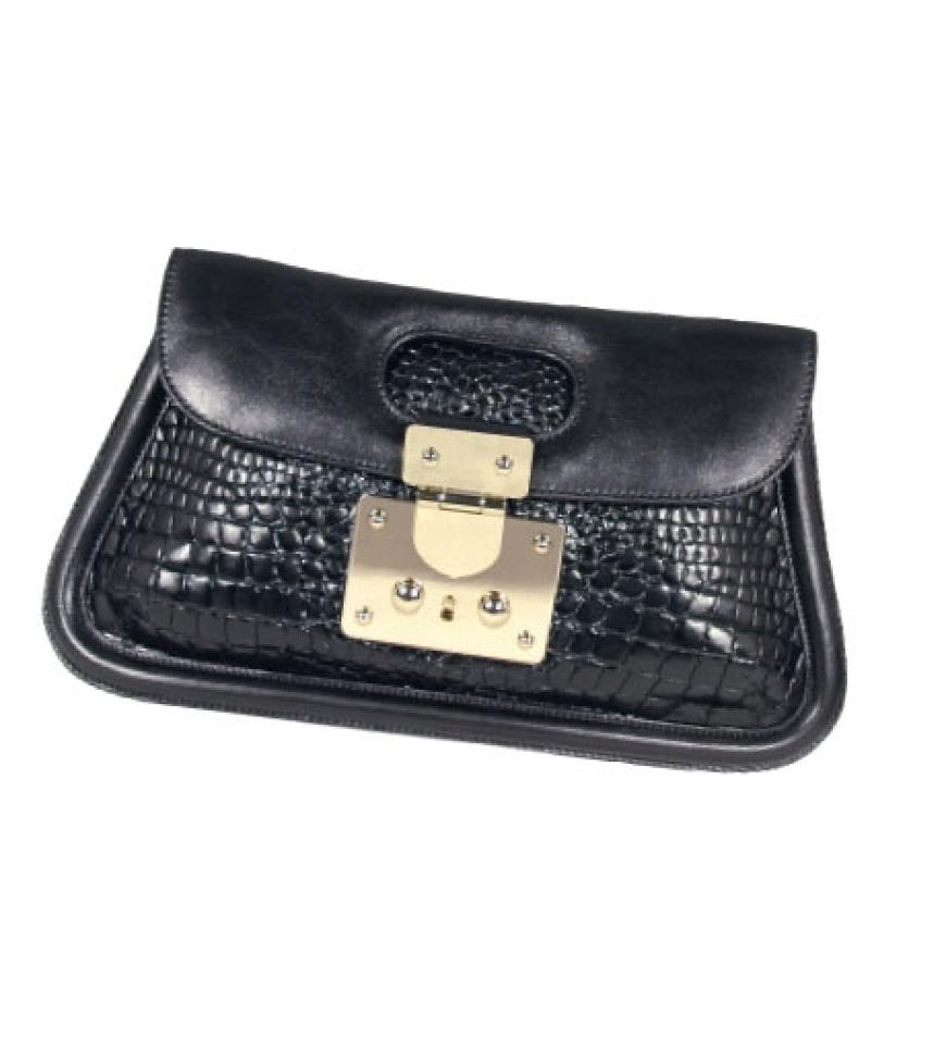 Tierisch gutaussehend: die Clutch mit Kroko-Prägung von Tosca Blu, ca. 260 Euro