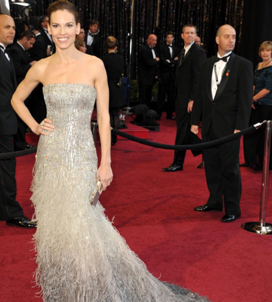 Wunderschön! Hilary Swank strahlte in Gucci