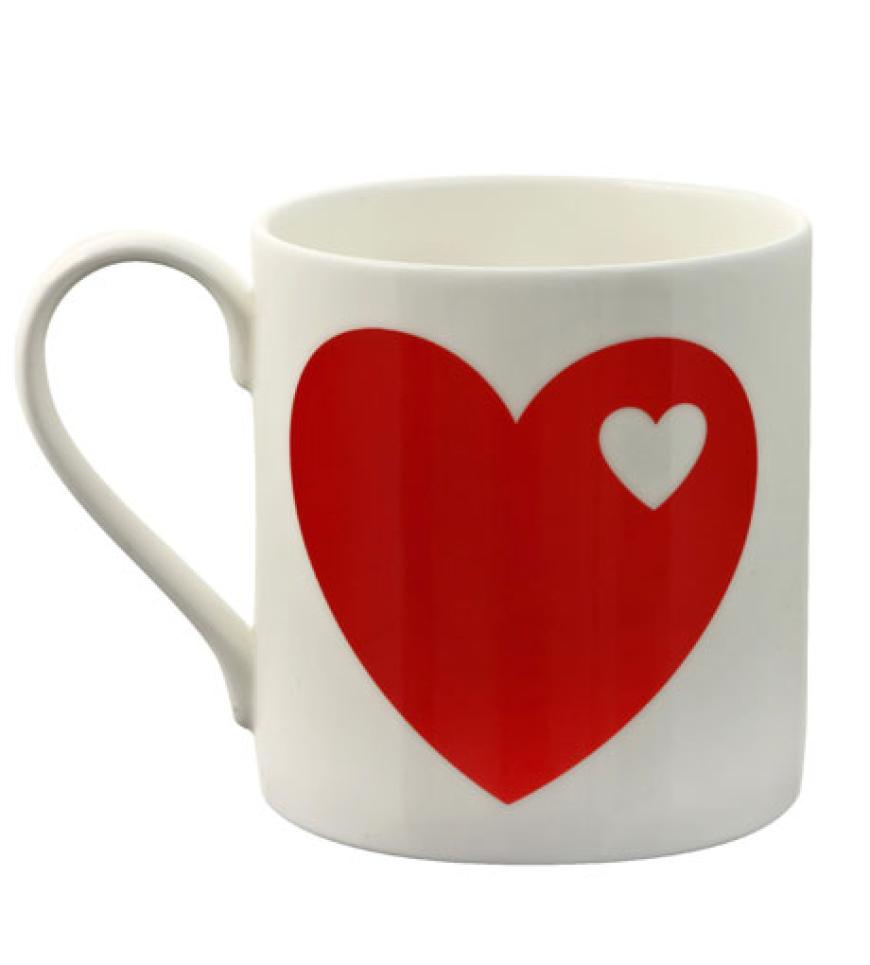 Der Start in den besonderen Tag gelingt zum Beispiel mit einem Kaffee, serviert im Herzbecher von byGraziela!´