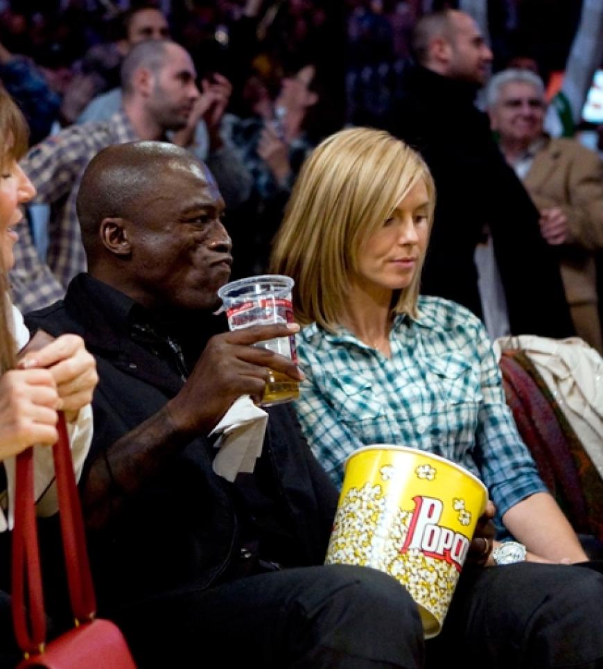 Mit Bier und Popcorn lässt es sich leben