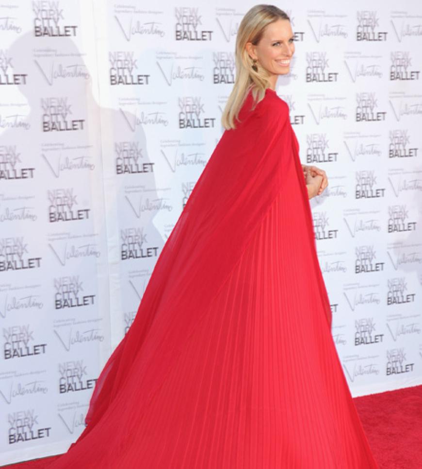 Lady in Red: Karolina Kurkova war kaum zu übersehen
