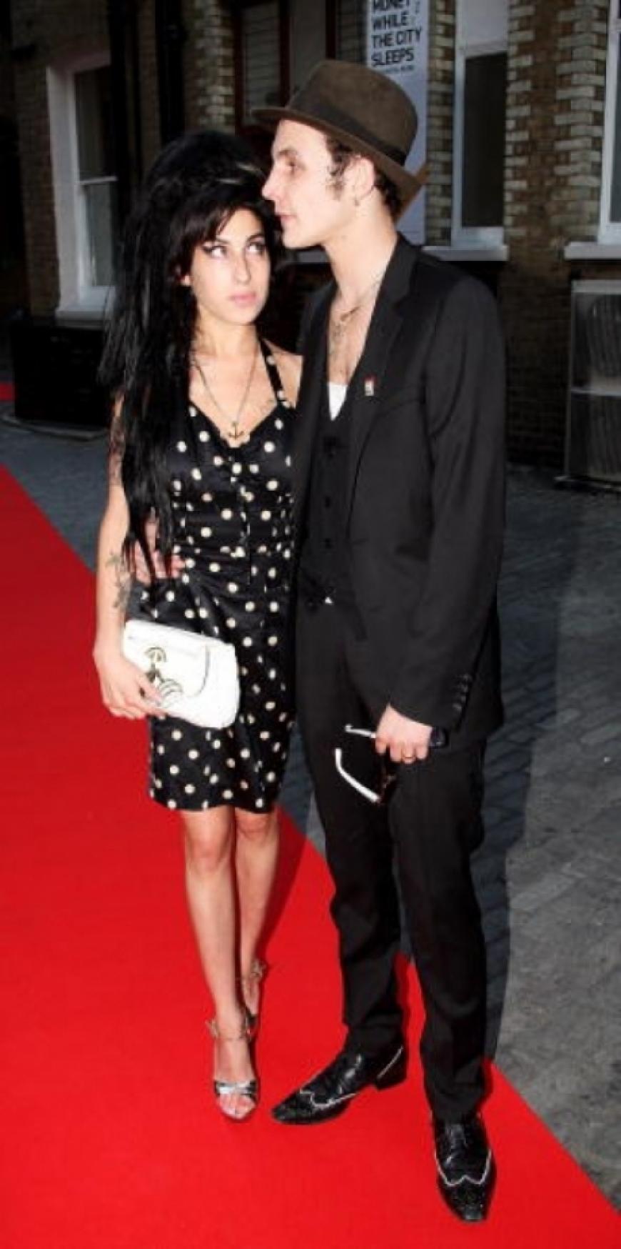 Mit Gatte Blake Fielder-Civil bei den Mojo Honours List Awards in London (2007)