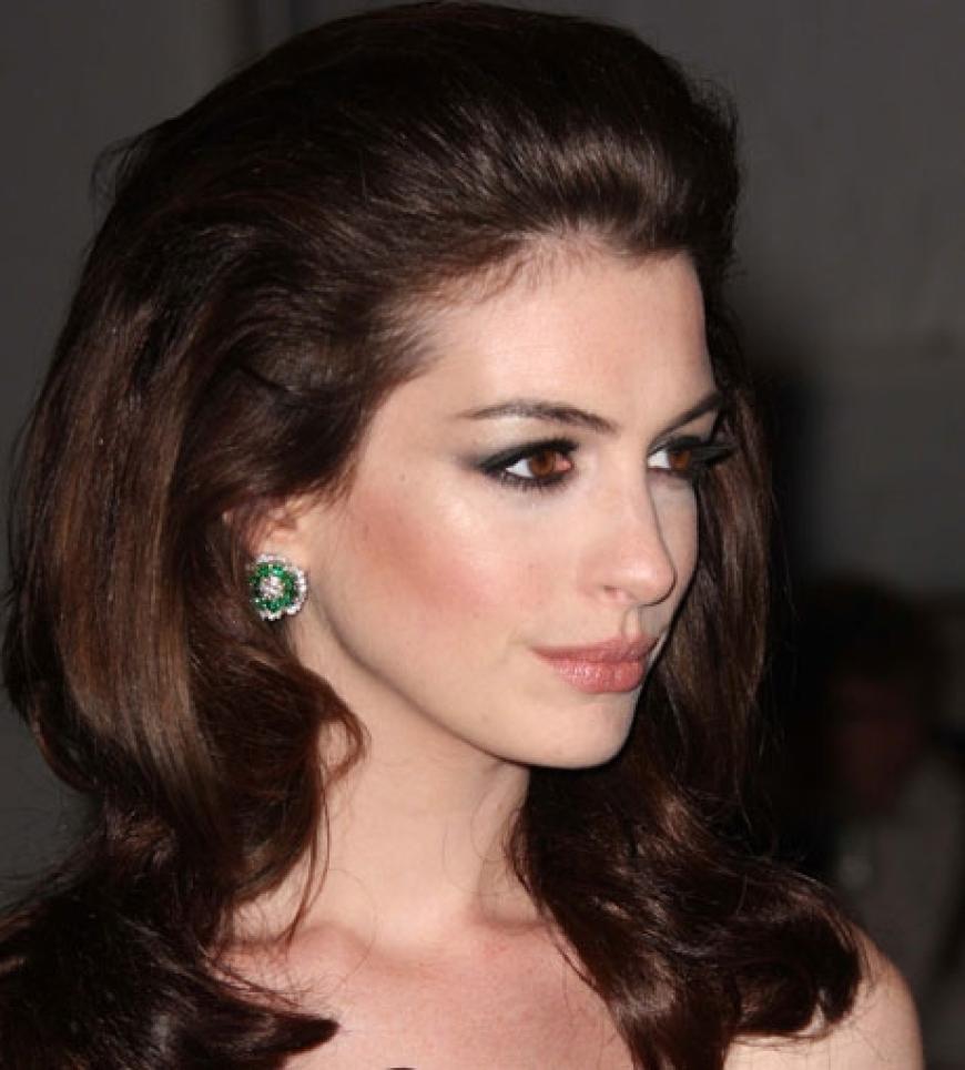 Big Hair Day: Anne Hathaway