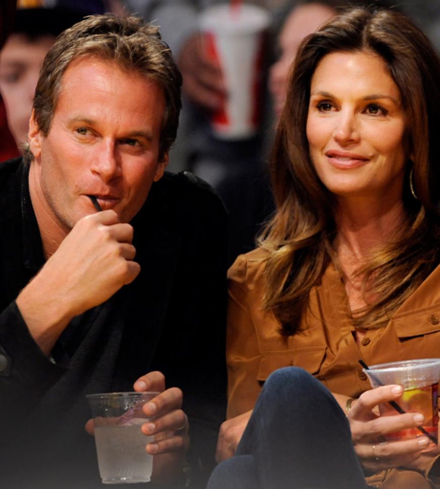 Sport verbindet, das ist auch bei vielen Promis so. Lieblingssportart der Amerikaner ist Basketball - und so trifft sich regelmäßig halb Hollywood am Spielfeldrand