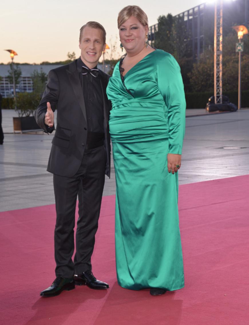 Liegen nicht nur mit ihren Sprüchen häufig daneben - auch das Outfit hätte mal redebedarf ... Oliver Pocher und seine
