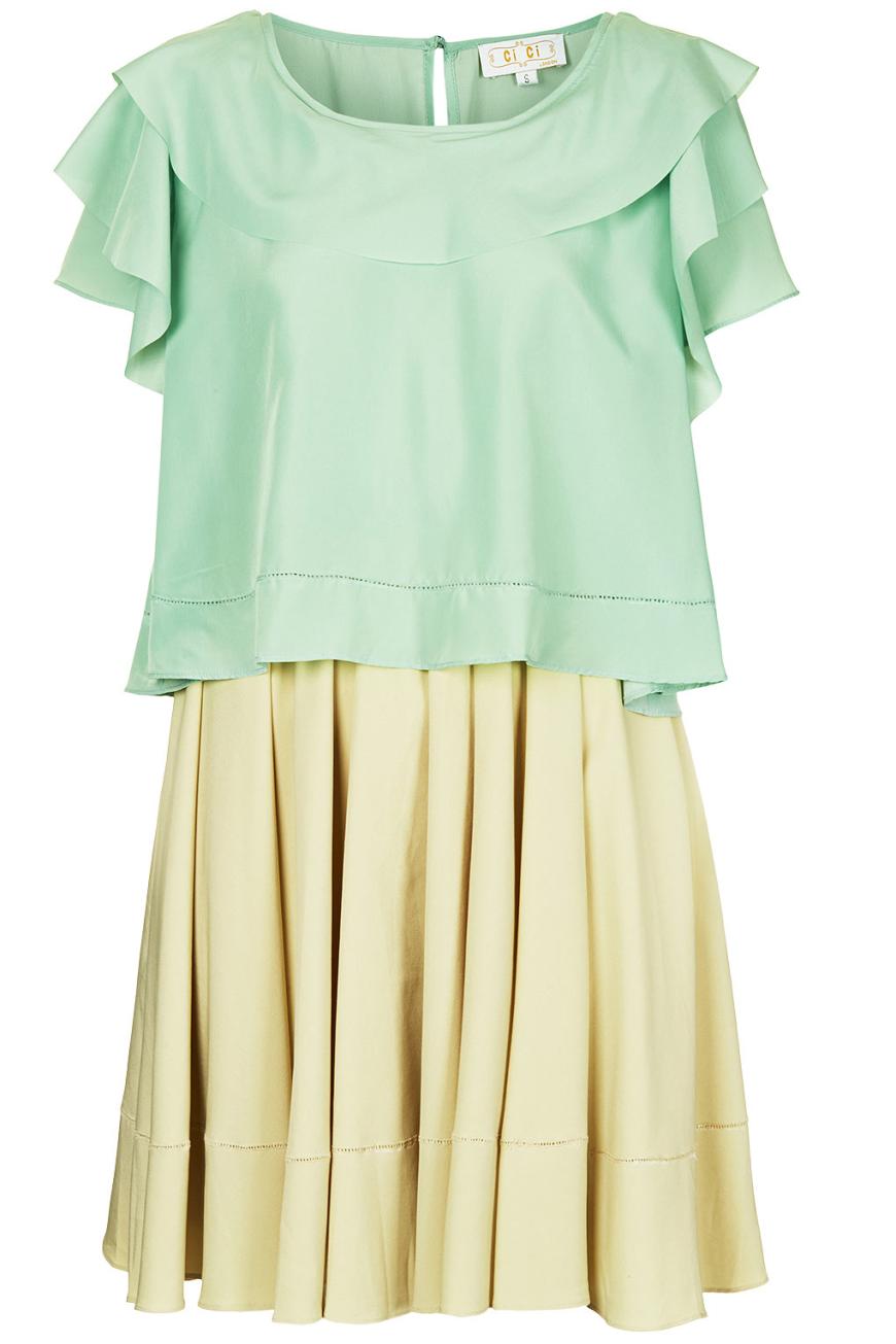 Zweifarbiges Kleid mit Rüschen von Cici, erhältlich über topshop.com, ca. 70 Euro