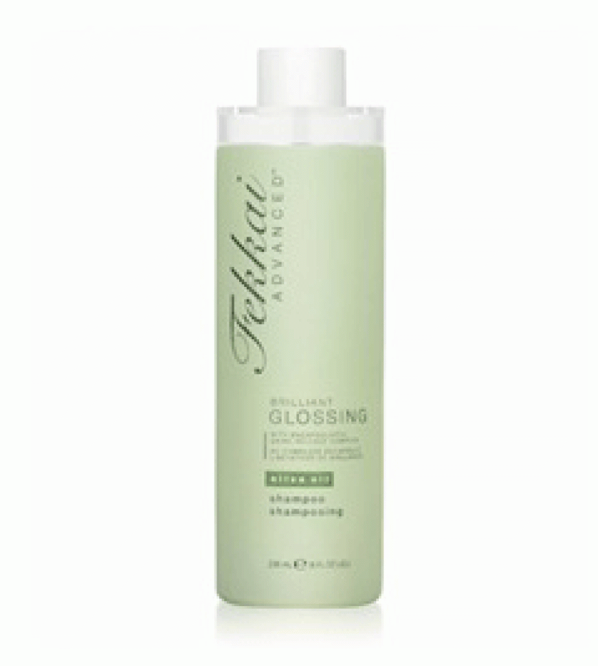 Das Pflegeshampoo verwöhnt das Haar mit Olivenextrakten und verleiht on top durch glanzreflektierende Pigmente einen luxuriösen Schimmer.
