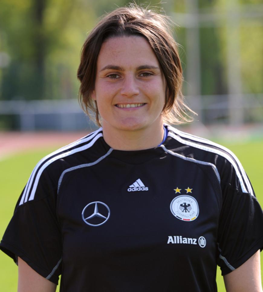Unsere Nr.1 im Tor ist Nadine Angerer. Sie wurde zufällig entdeckt, weil die eigentliche Torhüterin überraschend krank wurde