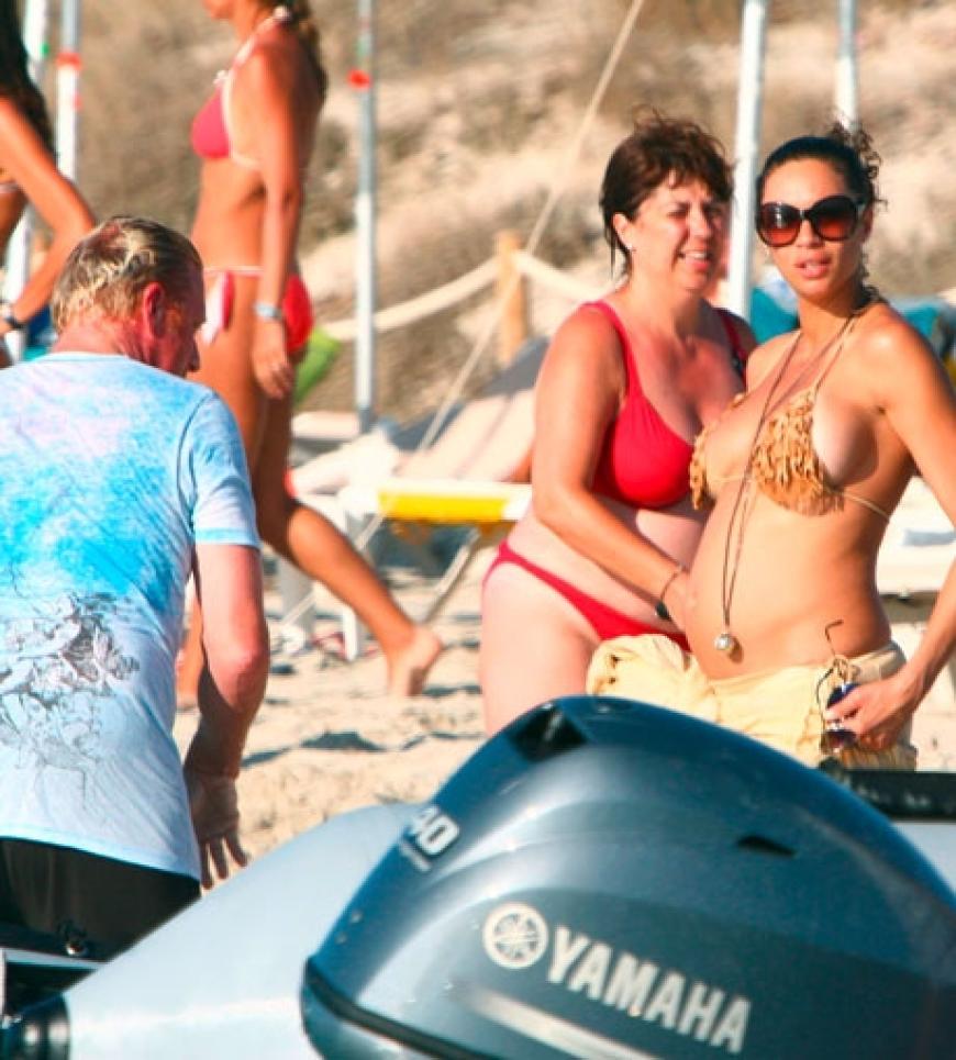 Die beiden Urlauber genossen die spanische Sonne