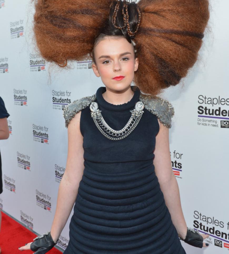 Wen die 13-Jährige R&B-Sängerin Tallia Storm hier imitieren will liegt auf der Hand. Sagen wirs so: die