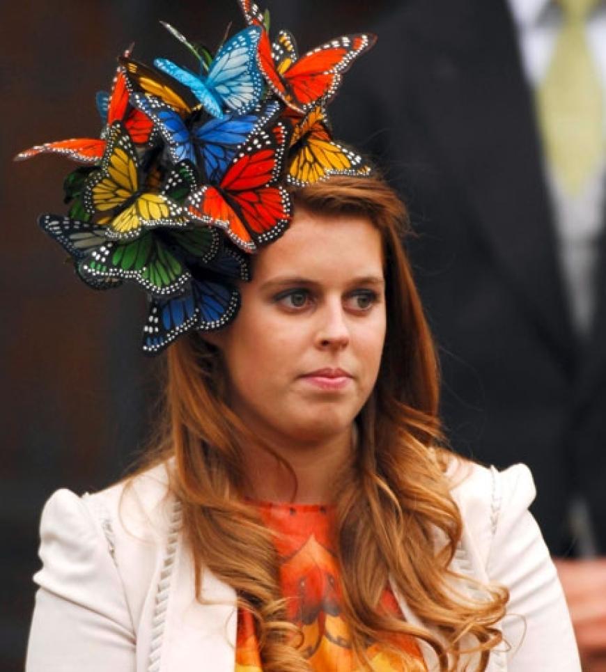 2008 war modisch das Jahr der Schmetterlinge. Diesen interessanten Hut trug die englische Prinzessin Beatrice