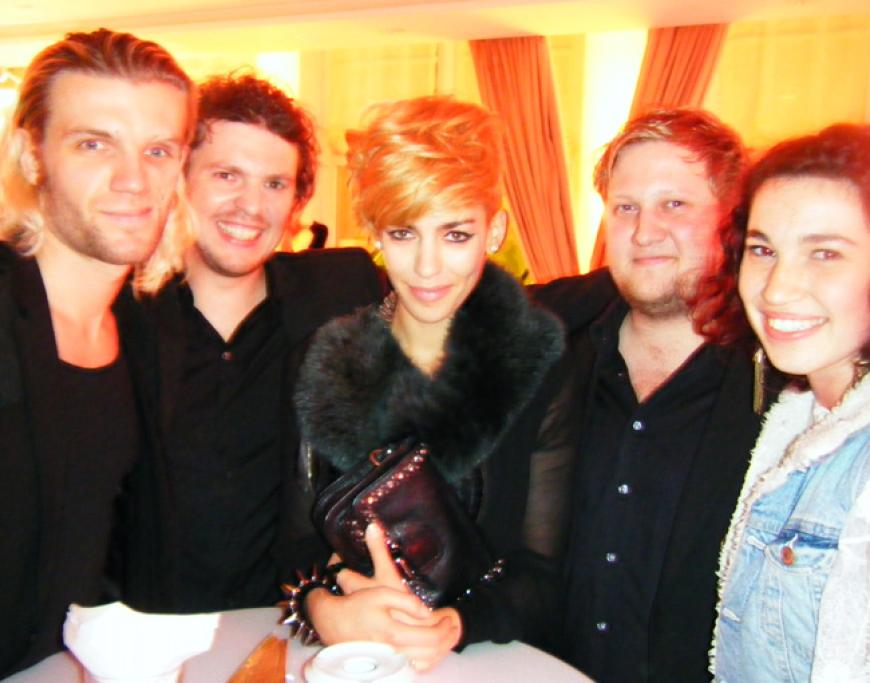 In netter Runde mit der Band