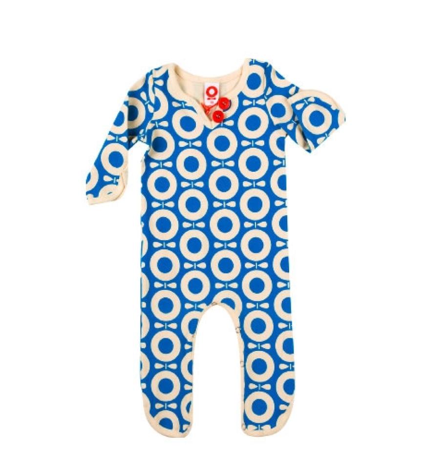 Für den kleinen Neffen: Strampler über nordickids.co.uk, ca. 30Euro