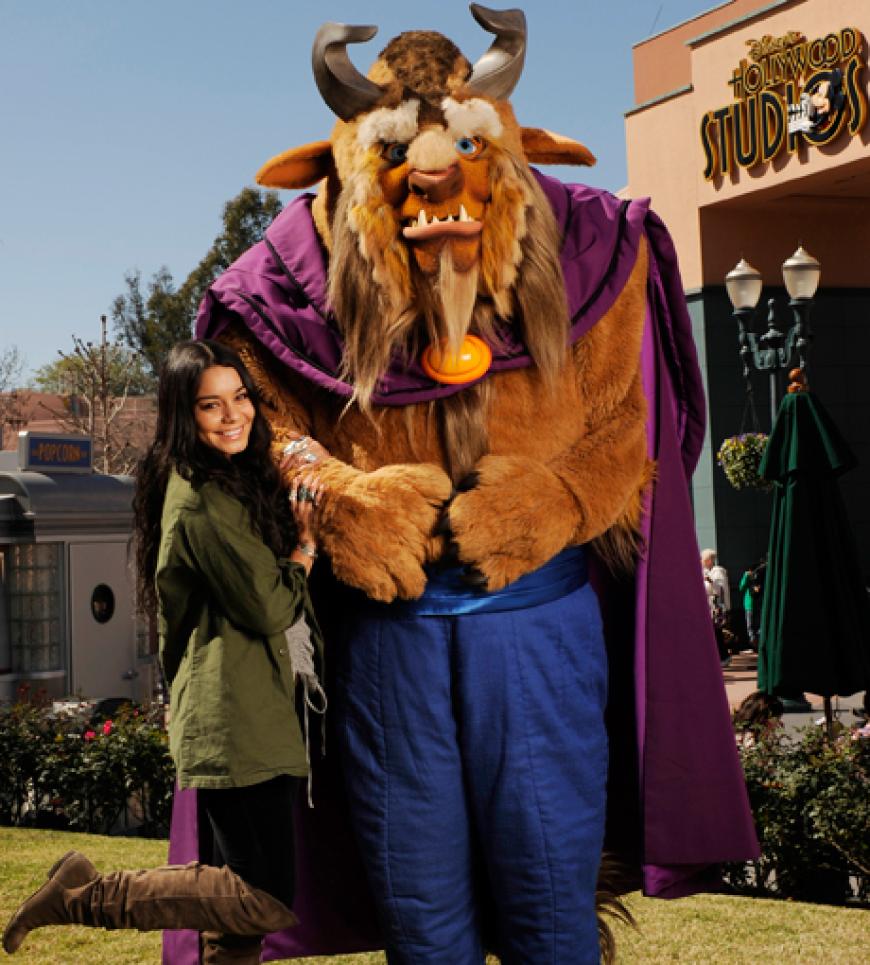 Die Schöne und das Biest: Disney-Star Vanessa Hudgens mit der beliebten Disney-Figur