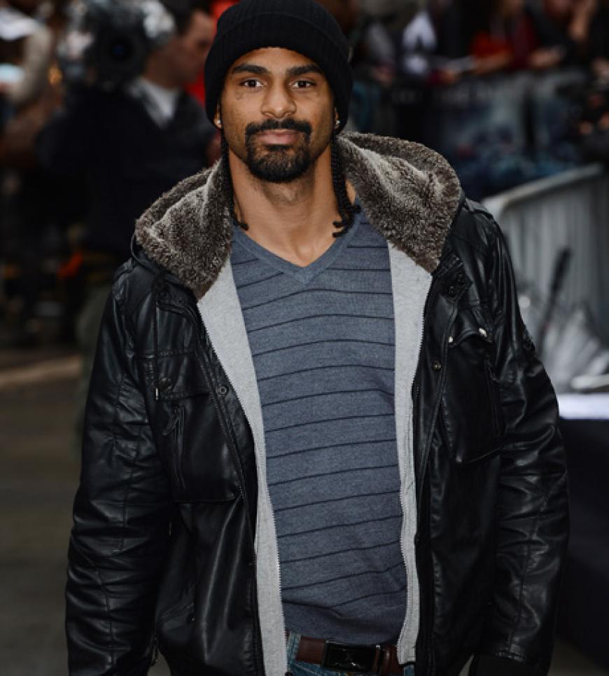 Gerade stand David Haye gegen Dereck Chirosa noch im Ring - auf dem roten Teppich sah der Boxer aber wieder ganz frisch aus