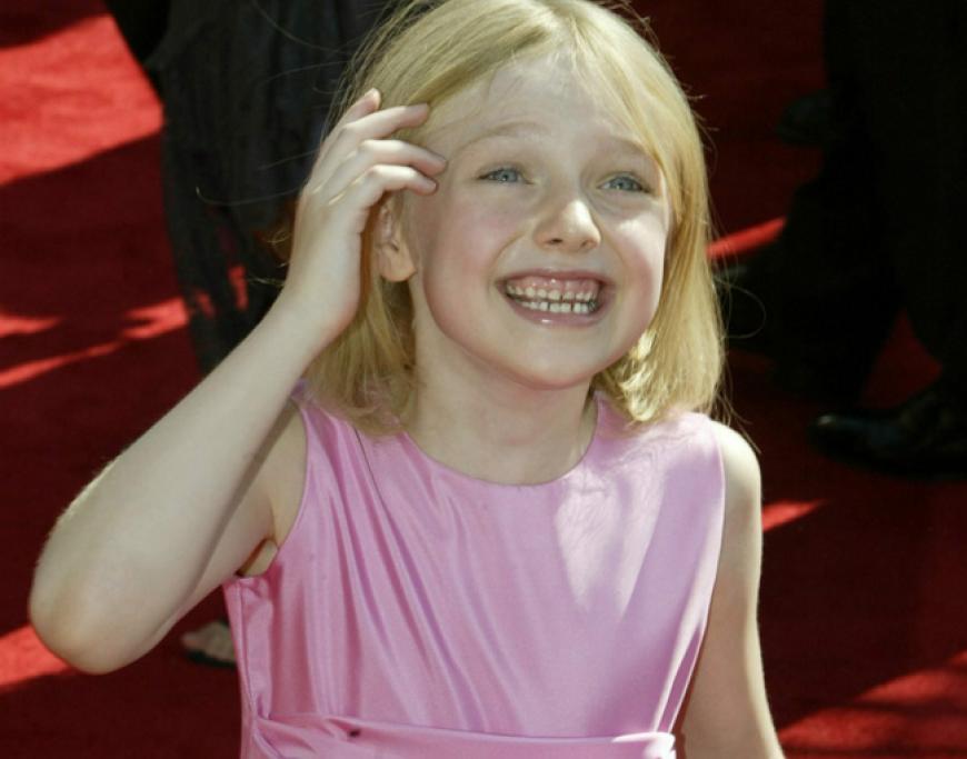 Da grinst sie: 2003 war Dakota Fanning gerade einmal sieben Jahre alt