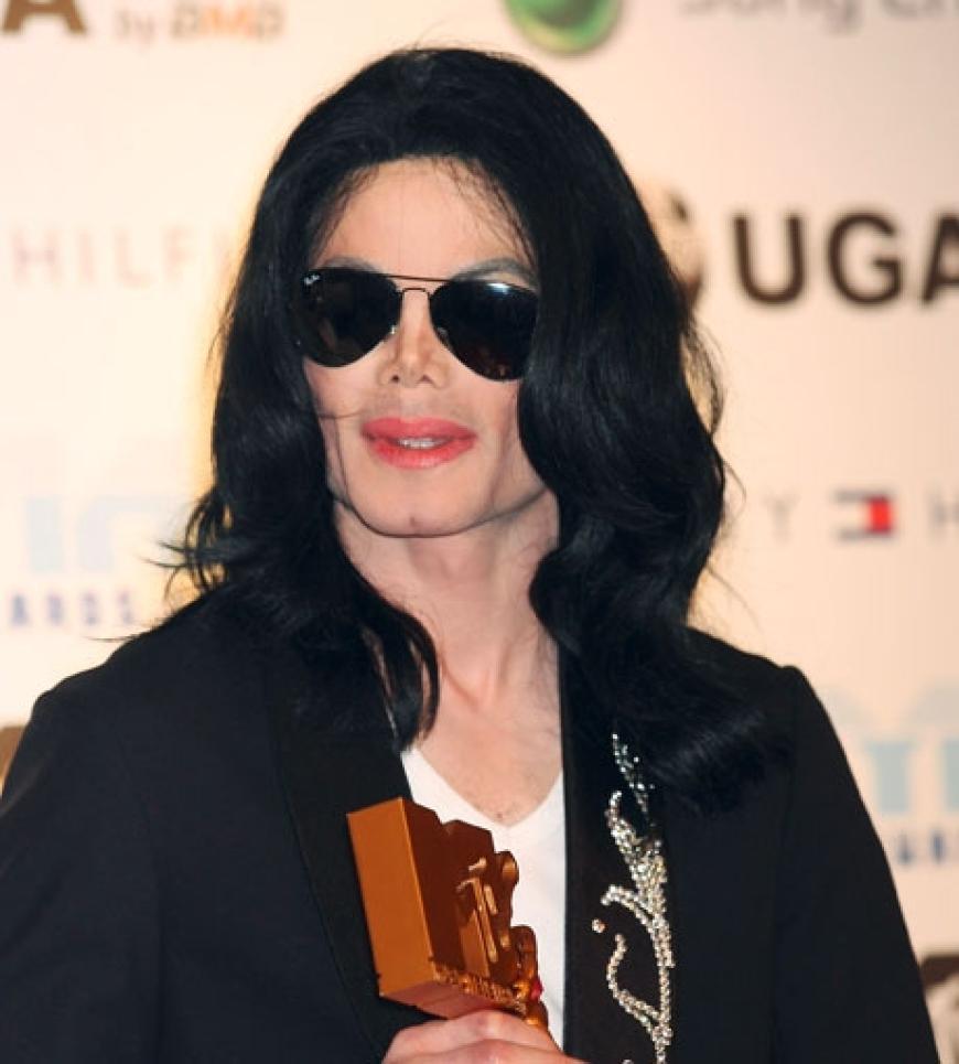 2006 wird Michael von MTV nach Tokio eingeladen