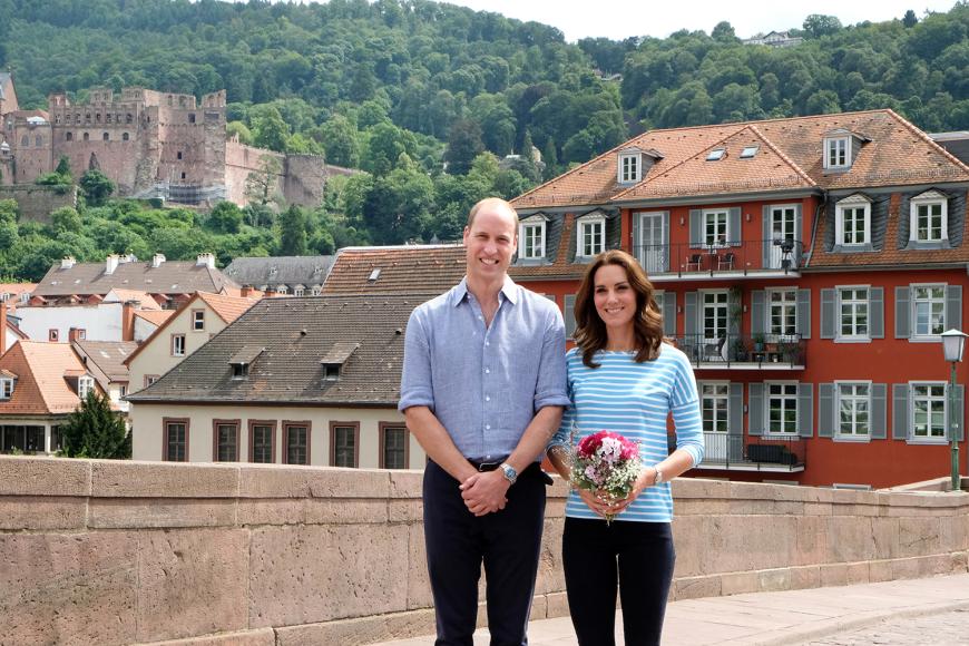 Kate und William auf der Alten Brücke in Heidelberg