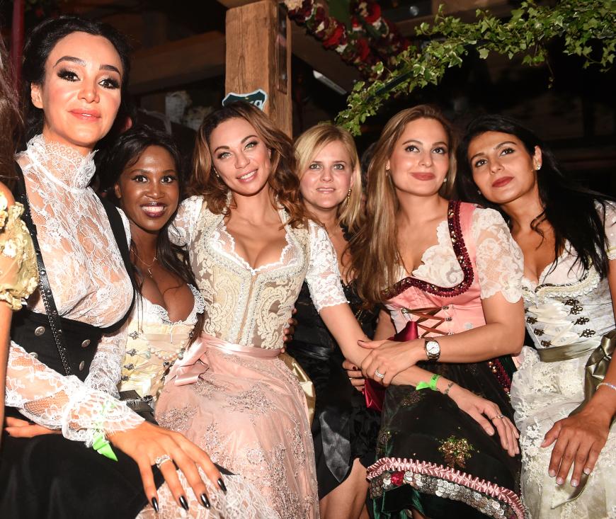 Verona Pooth, Motsi Mabuse und Lilly Becker (v.l.) feiern auf dem Oktoberfest 2016.
