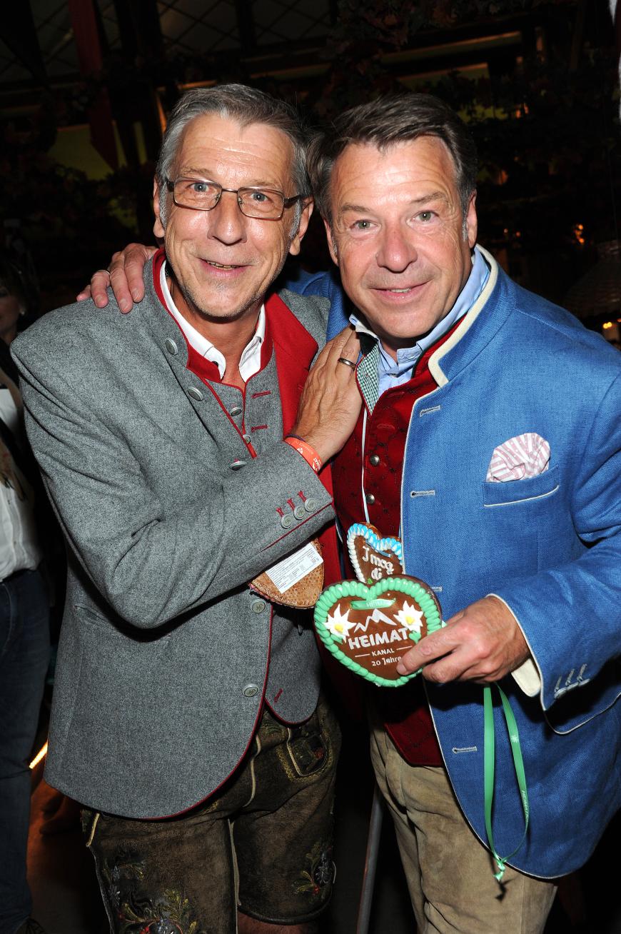 Patrick Lindner (r.) und sein Lebensgefährte Peter Schäfer auf der Wiesn