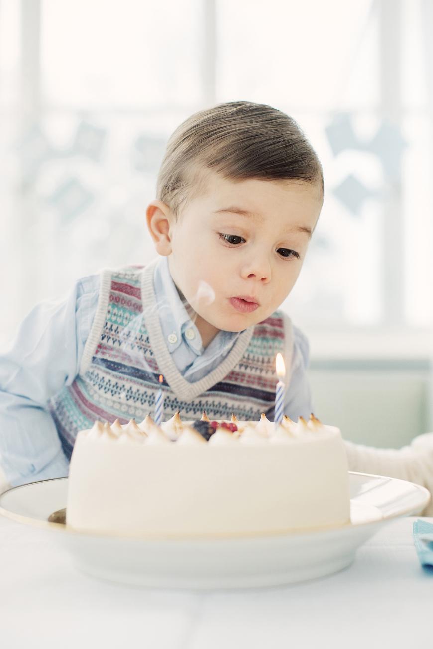 Am 2. März 2018 feierte Oscar von Schweden seinen zweiten Geburtstag - mit einer Zuckerbombe zum Auspusten.