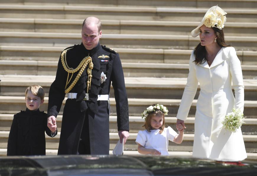 Mit Mama Herzogin Kate und Papa Prinz William: Der kleine Prinz George und seine Schwester Prinzessin Charlotte. Hach, zum Dahinschmelzen!