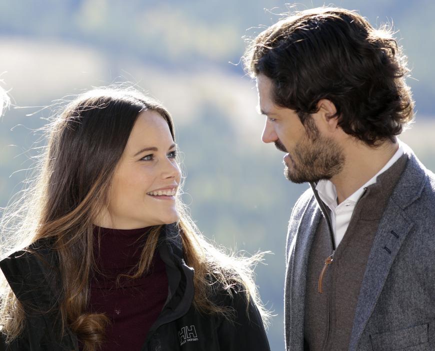 Immer noch schwer verliebt: Sofia von Schweden und Carl Philip bei der Eröffnung des Hykjeberget Nature Reserves in Dalarna, Schweden.