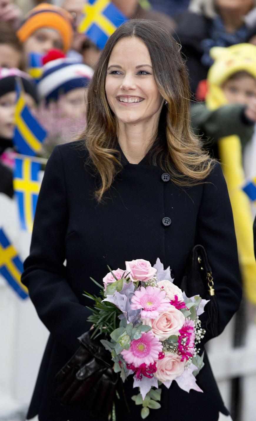 Strahlendes Lächeln: Sofia von Schweden mit Brond-Mähne in Värmland.