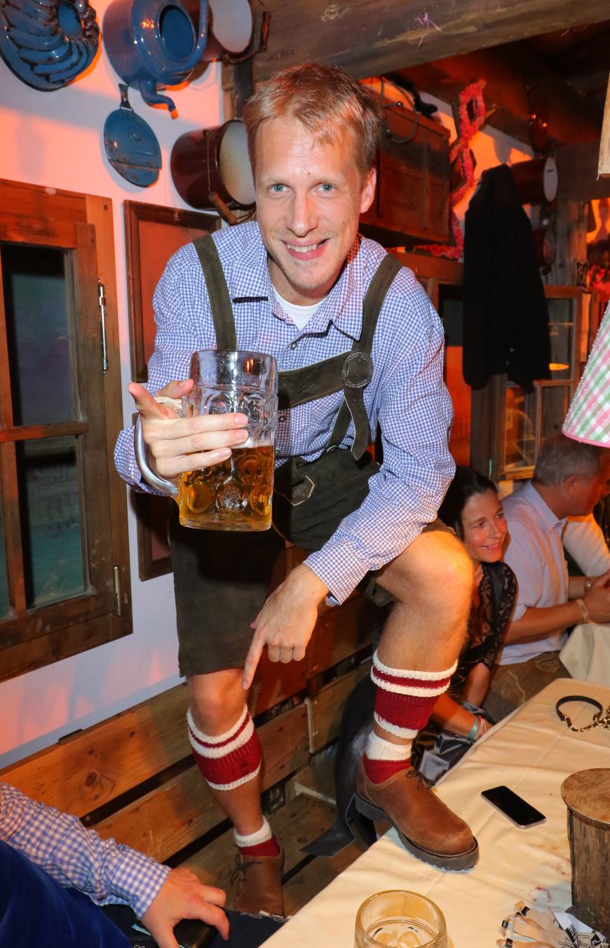 Oliver Pocher in Lederhosen auf dem Oktoberfest 2016
