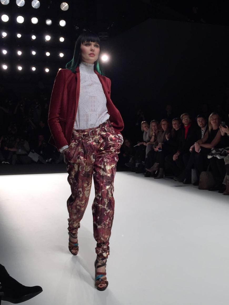 Bonnie Strange läuft für Riani